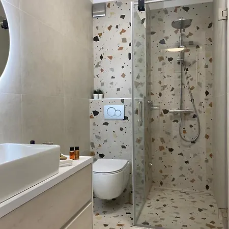 Апартаменти Luris *