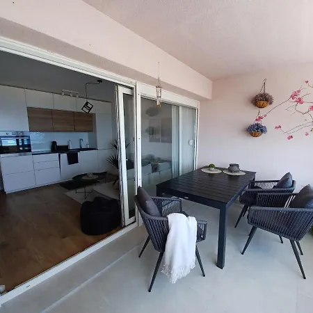 Apartman Luris *